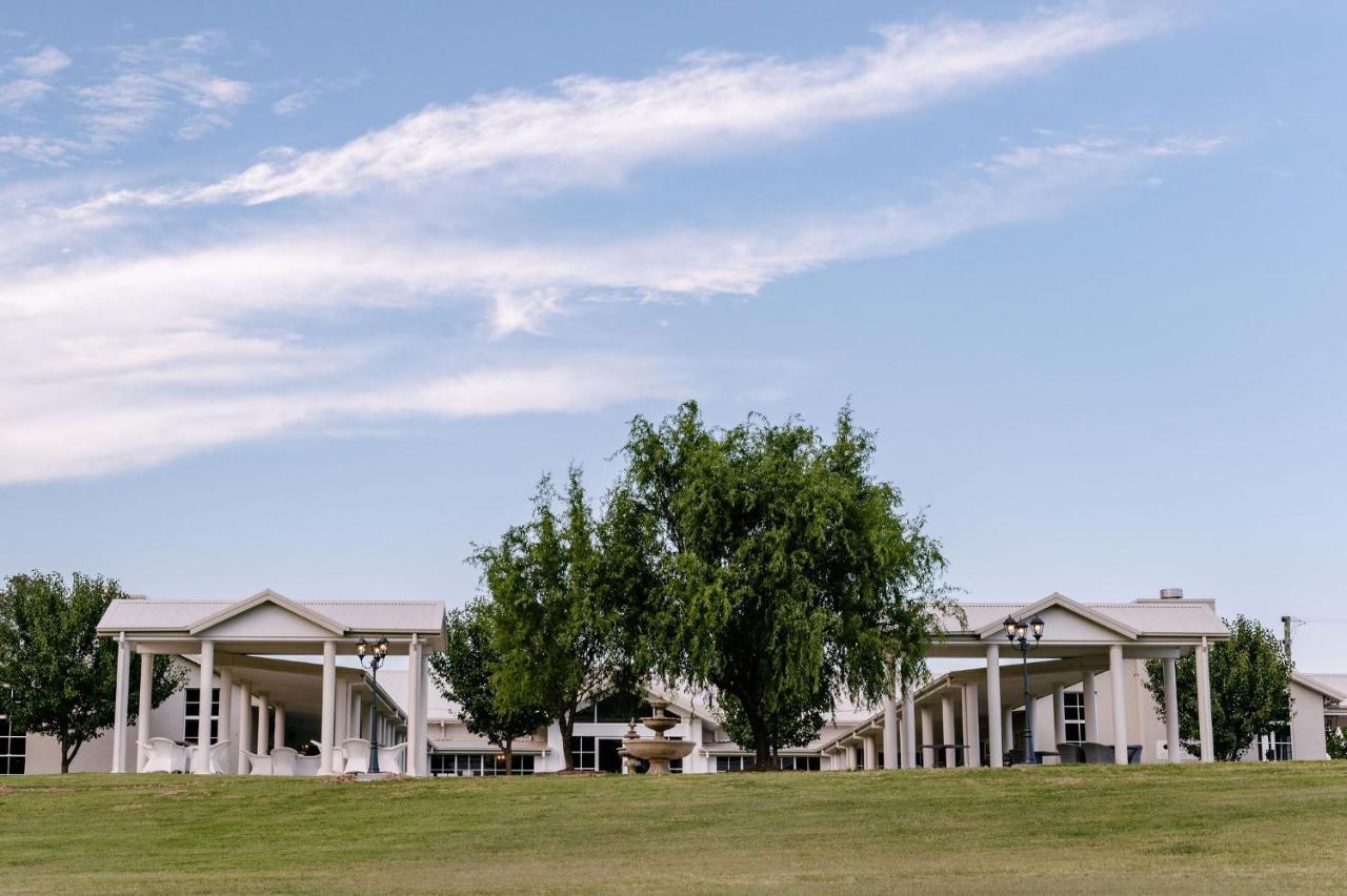 Leogate Estate Villas Pokolbin Exterior photo